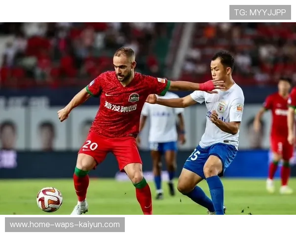 成都蓉城帅惟浩边路高速突破：速度与激情的完美融合